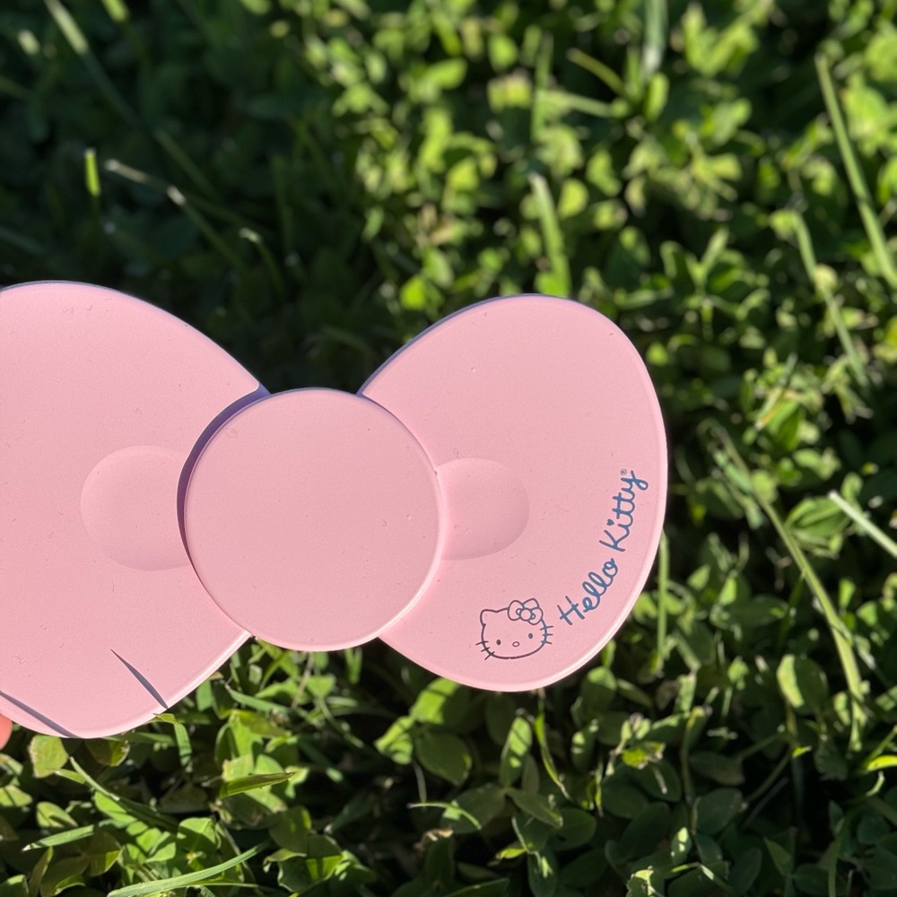 Hello kitty bow mirror
